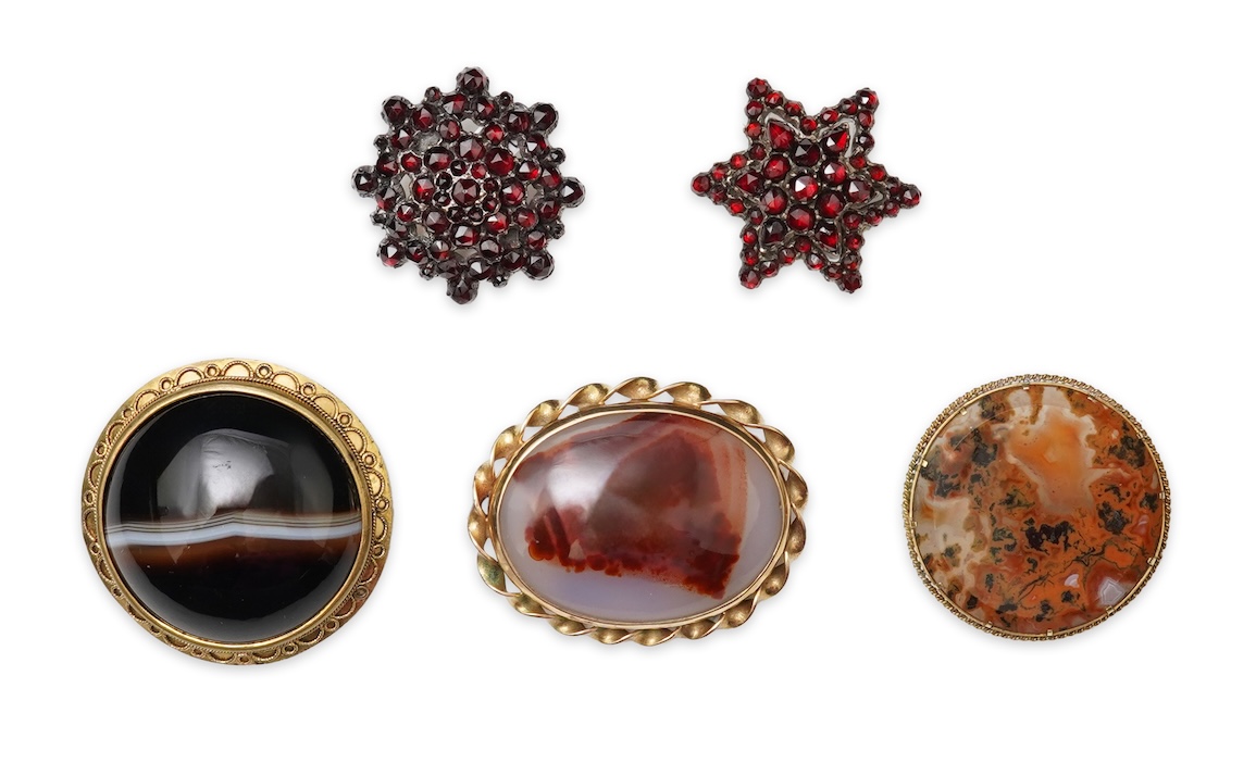 A collection of five brooches, 19th century